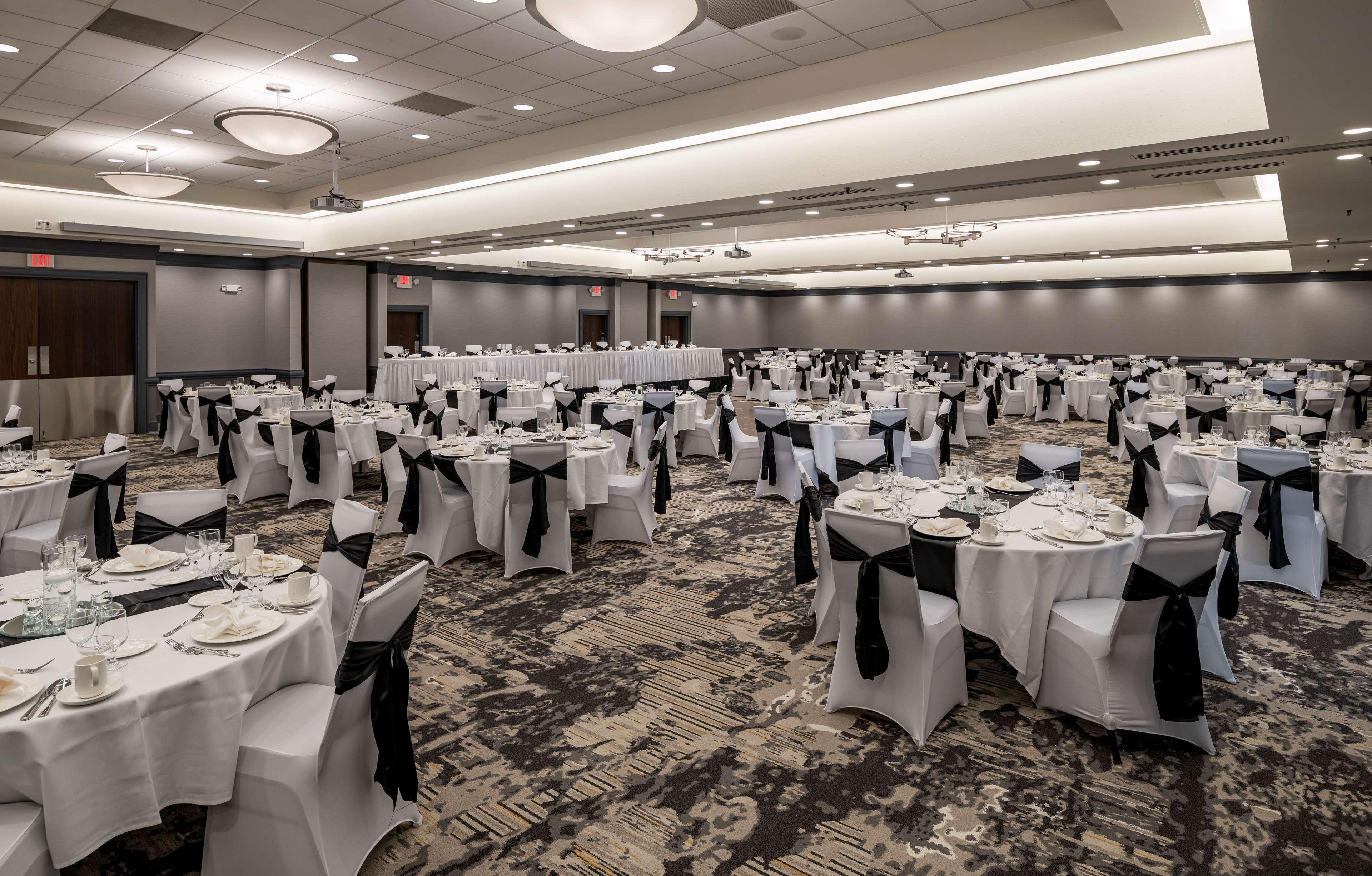 Doubletree By Hilton Madison East Ξενοδοχείο Εξωτερικό φωτογραφία