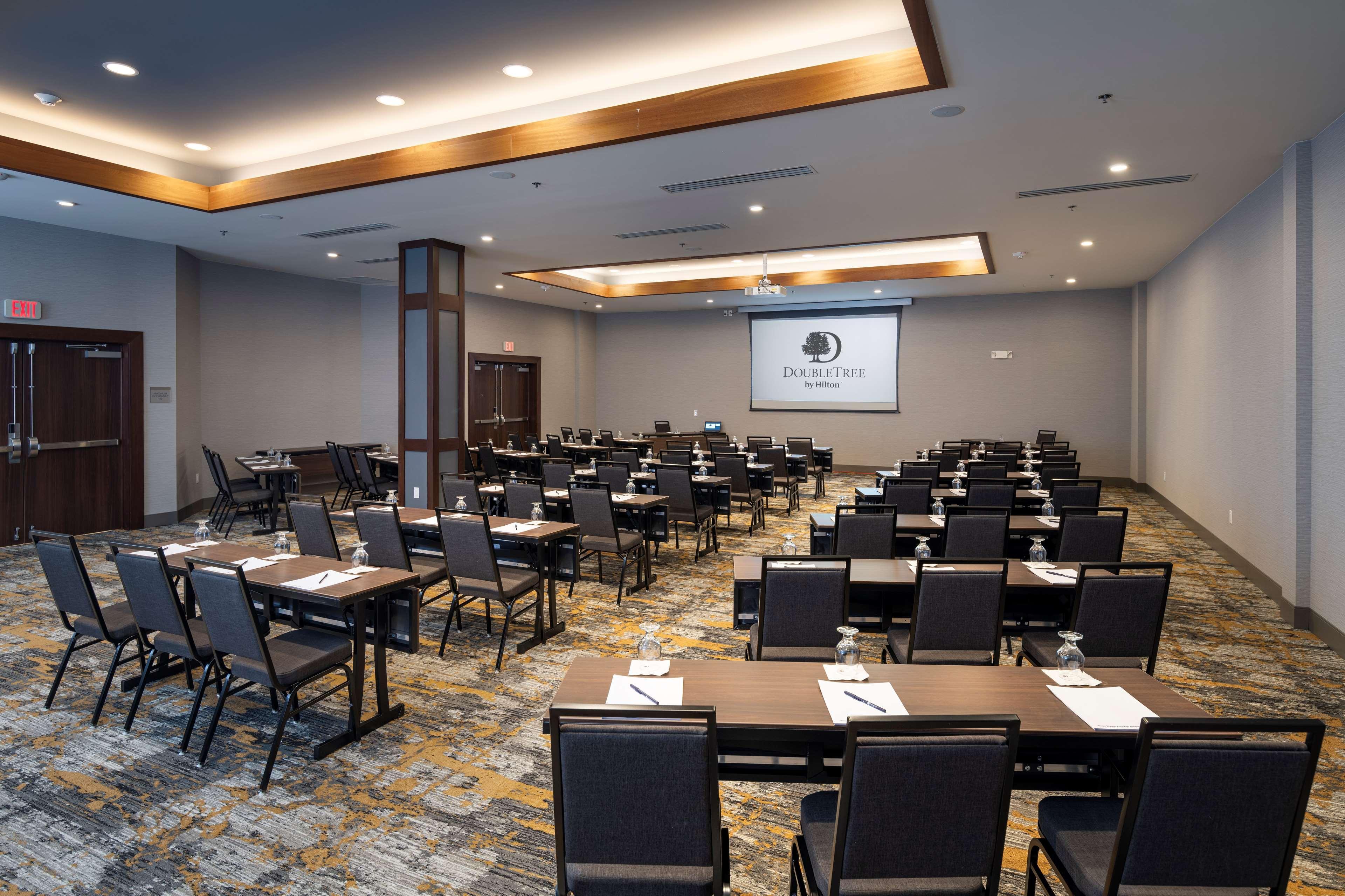 Doubletree By Hilton Madison East Ξενοδοχείο Εξωτερικό φωτογραφία