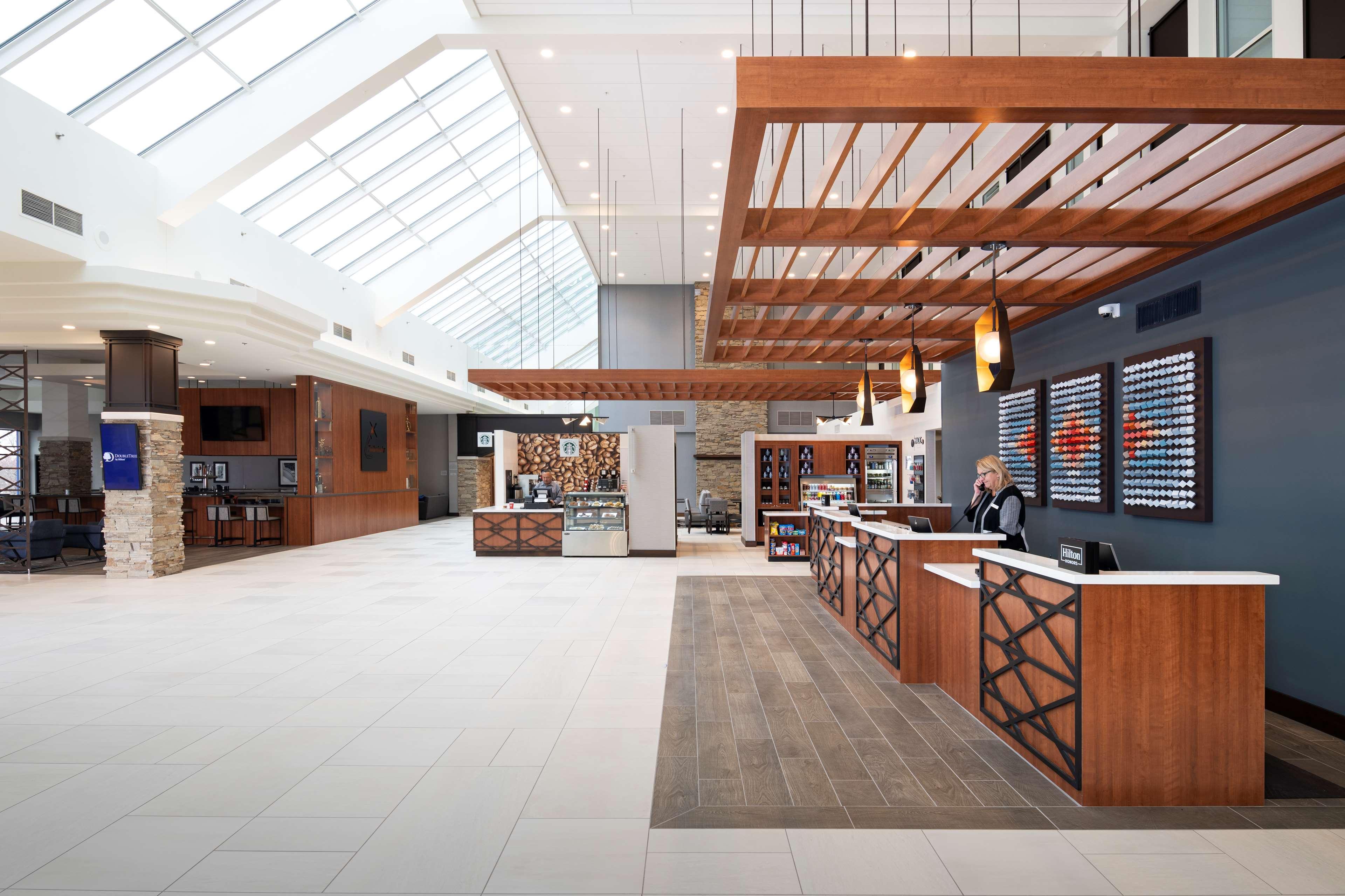 Doubletree By Hilton Madison East Ξενοδοχείο Εξωτερικό φωτογραφία
