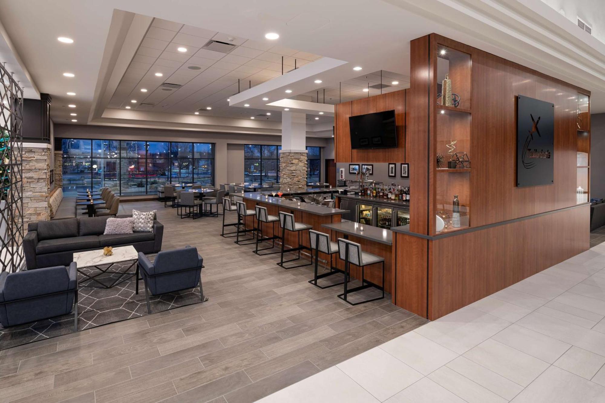Doubletree By Hilton Madison East Ξενοδοχείο Εξωτερικό φωτογραφία