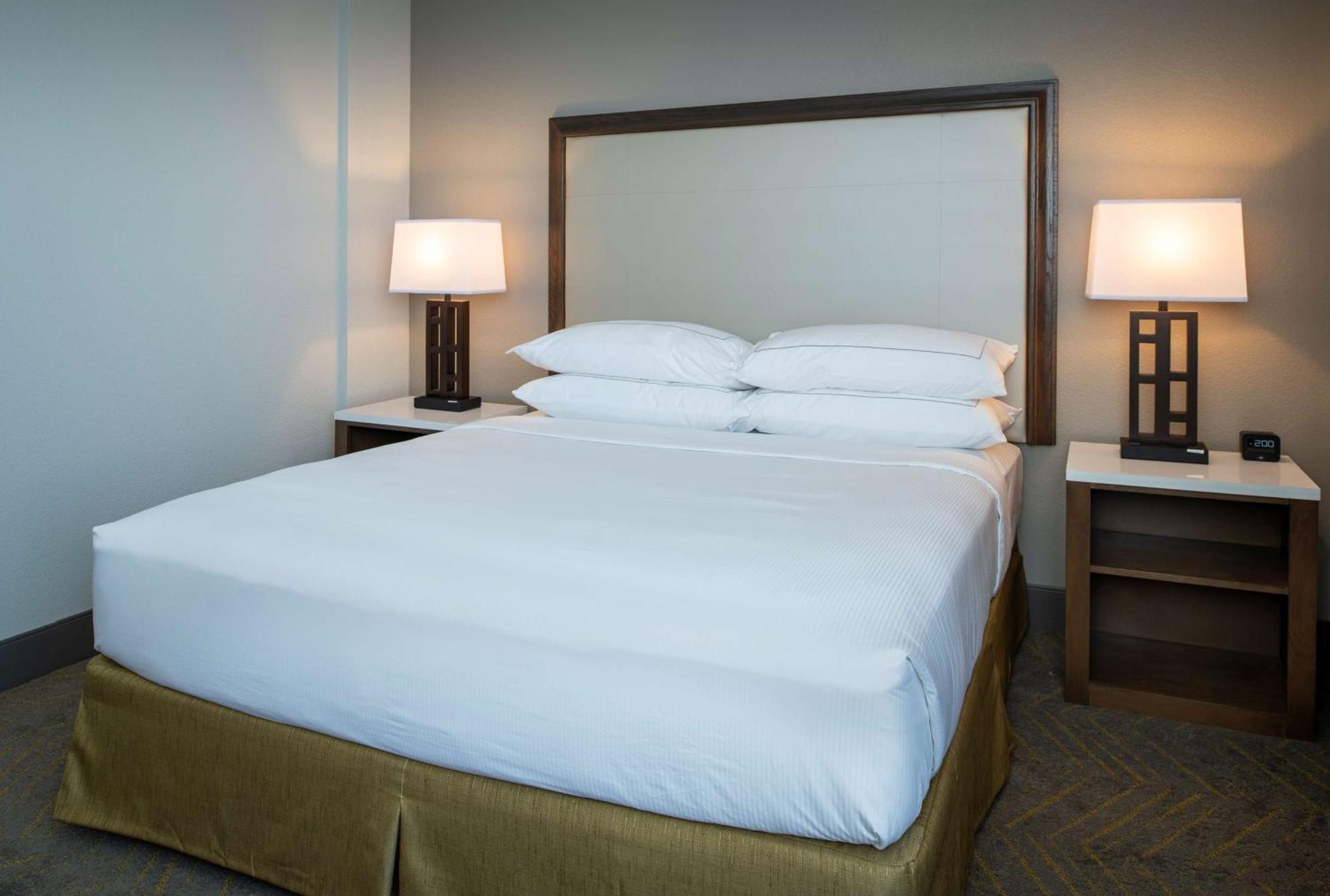 Doubletree By Hilton Madison East Ξενοδοχείο Εξωτερικό φωτογραφία