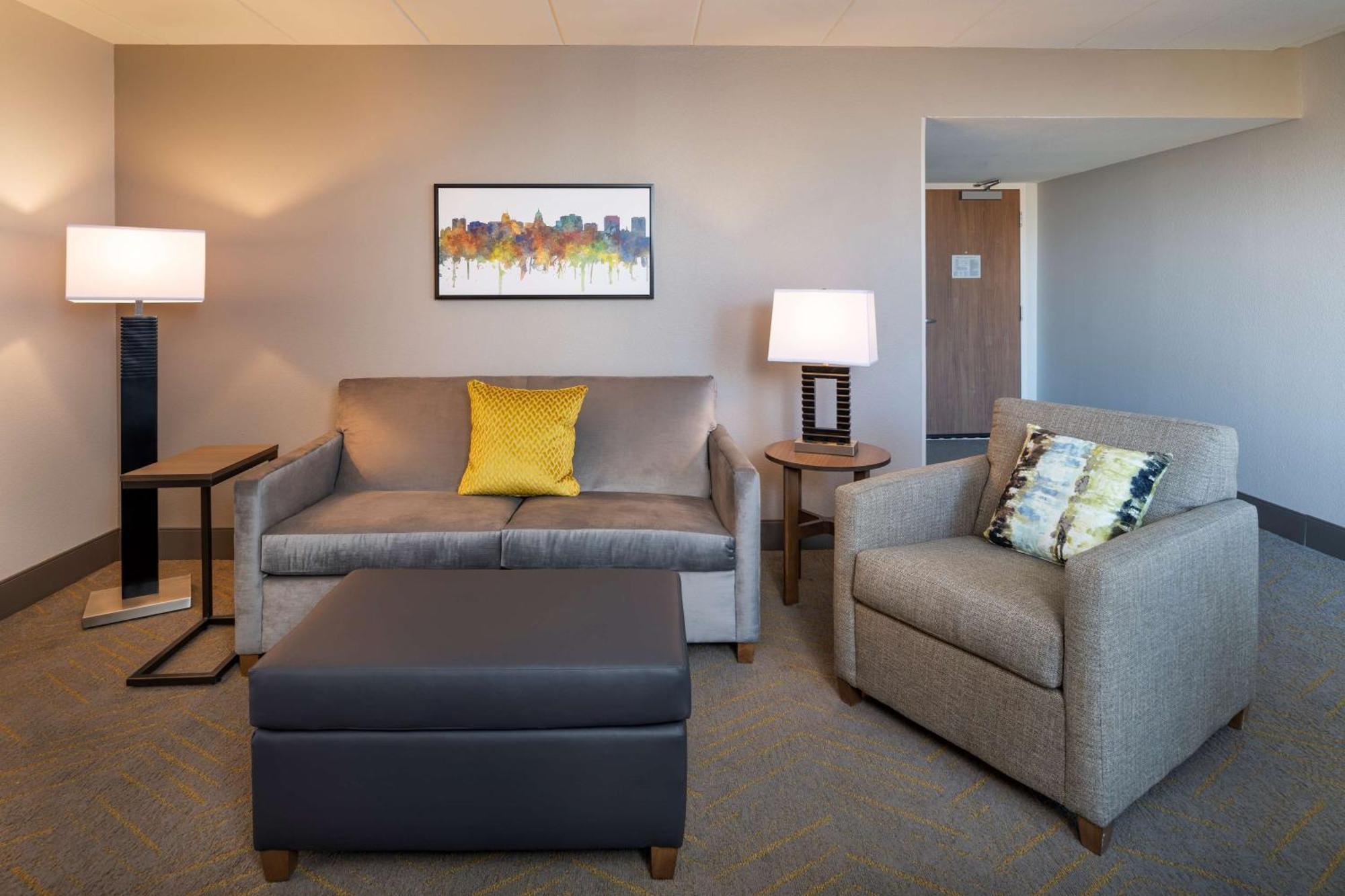Doubletree By Hilton Madison East Ξενοδοχείο Εξωτερικό φωτογραφία