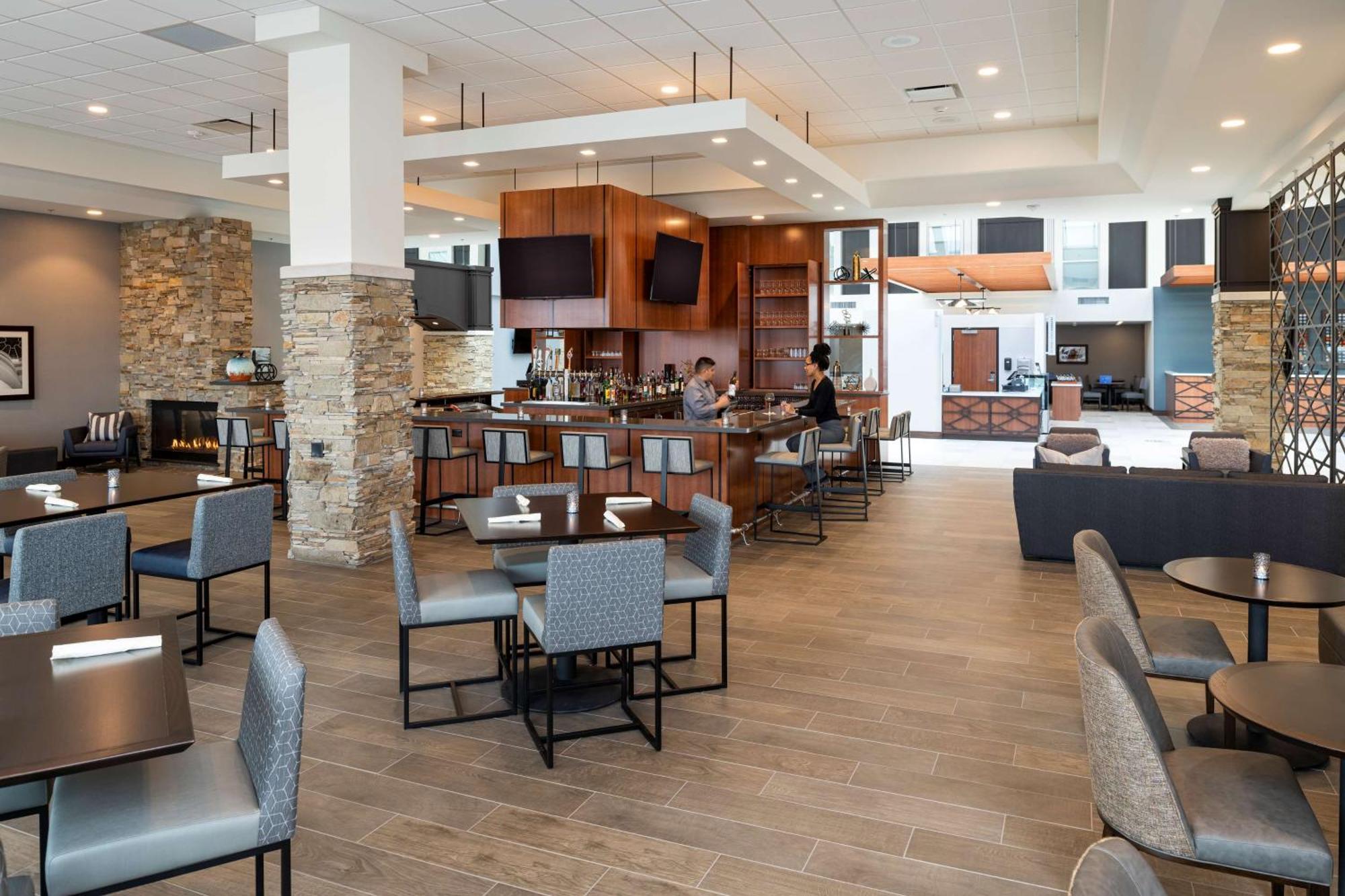 Doubletree By Hilton Madison East Ξενοδοχείο Εξωτερικό φωτογραφία